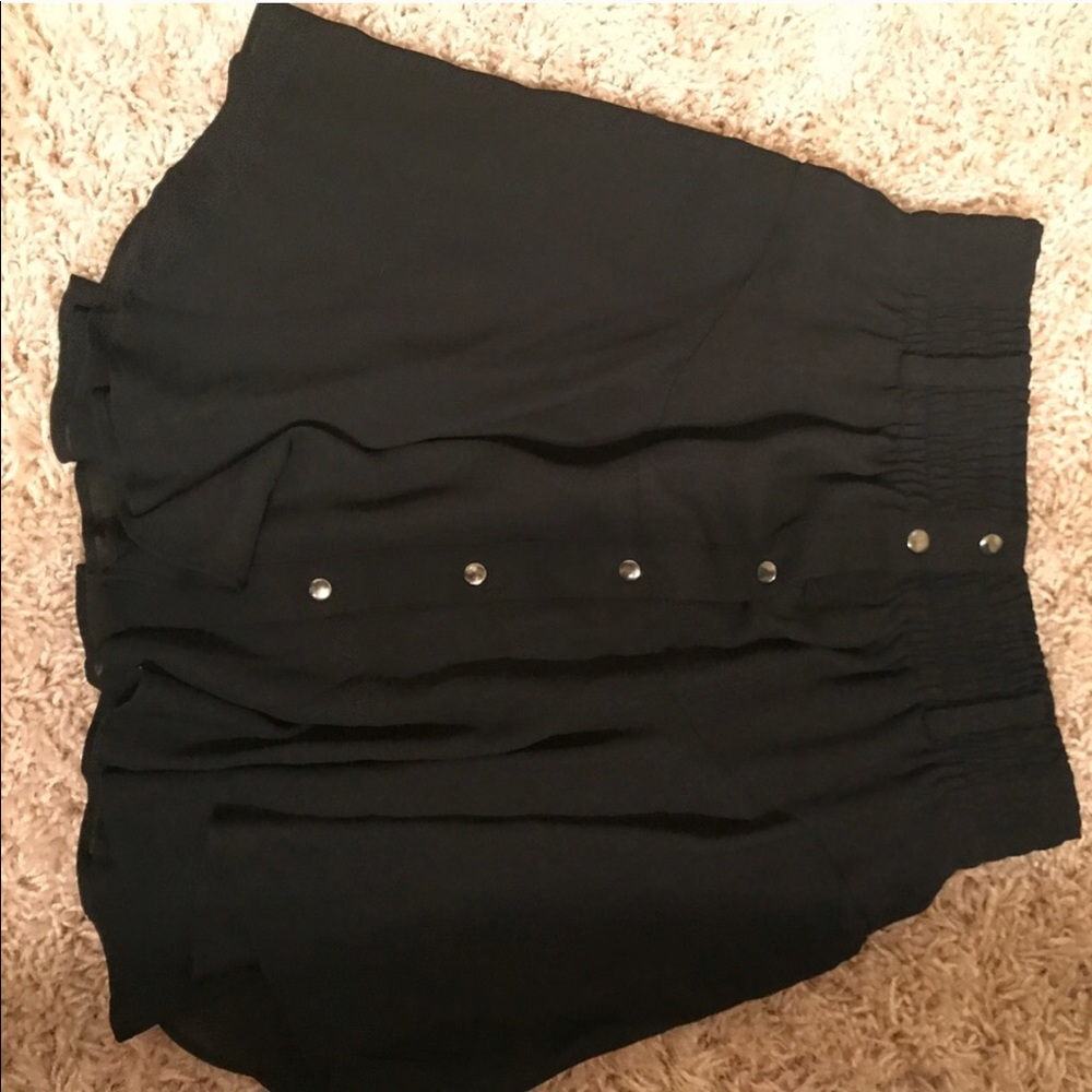 ❌SOLD❌Black high waster flowy skirt